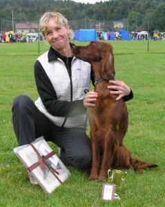 Dagens bästa resultat hade Carina Pettersson med Highland Flower Sweet Lady de hade ett snittbetyg på 9,4. Stort Grattis Priset skänktes av Kennel Ivarsbo Ale-skövde Prästgård 